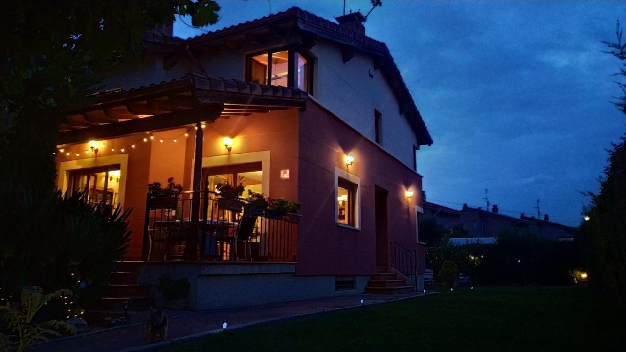 Cuarenta Y Ocho Luces Vendégház Burgo Kültér fotó